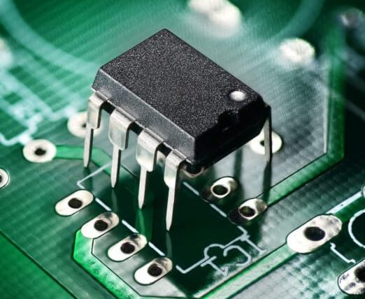 produkcja elektroniki - montaż tht